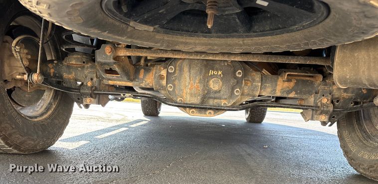 image for item ED2220 2017 RAM 1500 Crew Cab pickup truck