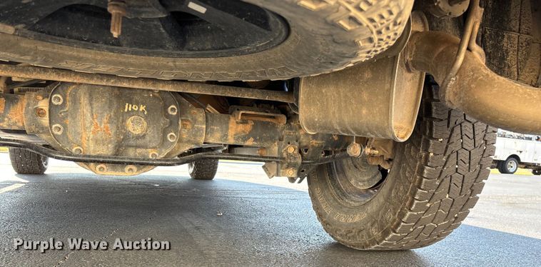 image for item ED2220 2017 RAM 1500 Crew Cab pickup truck