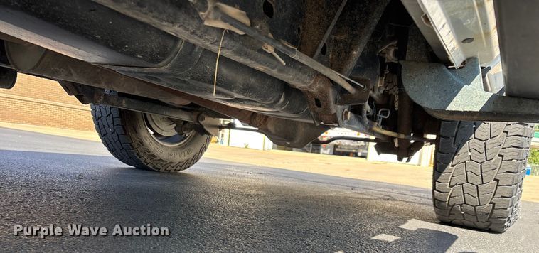 image for item ED2220 2017 RAM 1500 Crew Cab pickup truck