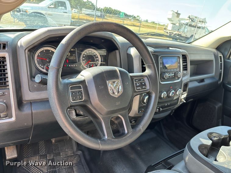 image for item ED2220 2017 RAM 1500 Crew Cab pickup truck