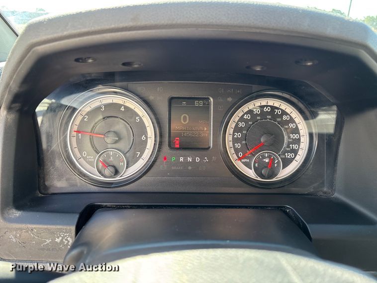 image for item ED2220 2017 RAM 1500 Crew Cab pickup truck