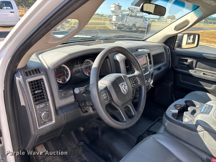 image for item ED2220 2017 RAM 1500 Crew Cab pickup truck