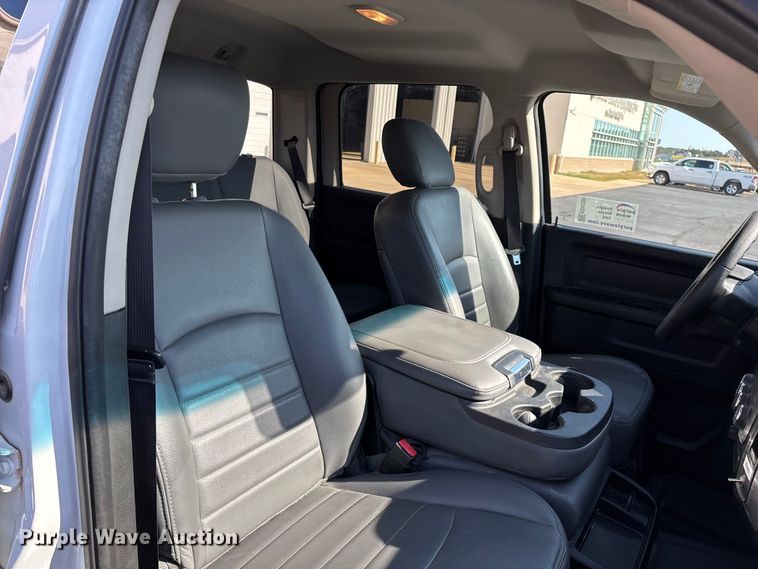 image for item ED2220 2017 RAM 1500 Crew Cab pickup truck