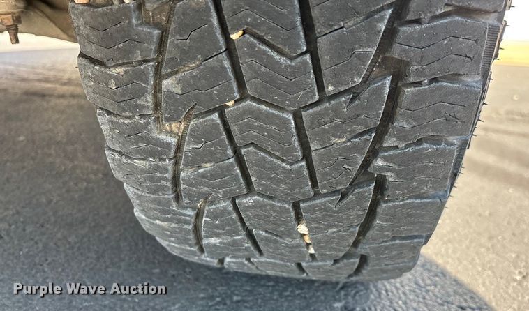 image for item ED2220 2017 RAM 1500 Crew Cab pickup truck