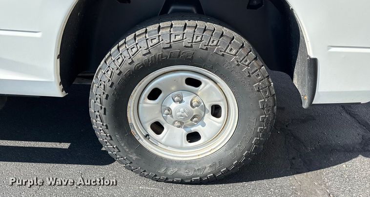 image for item ED2220 2017 RAM 1500 Crew Cab pickup truck