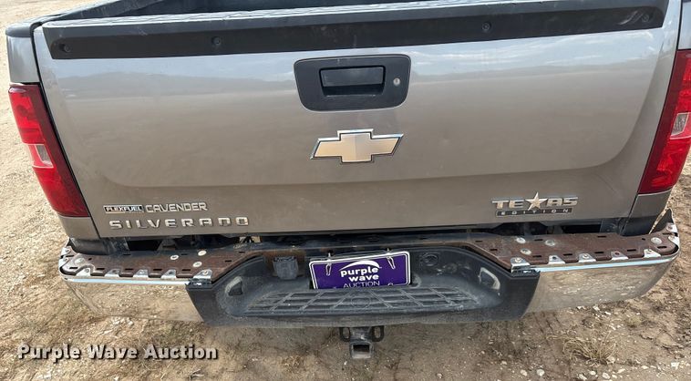 image for item ED5869 2009 Chevrolet Silverado 1500 Crew Cab pickup truck