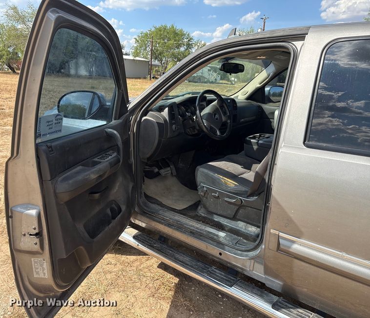 image for item ED5869 2009 Chevrolet Silverado 1500 Crew Cab pickup truck