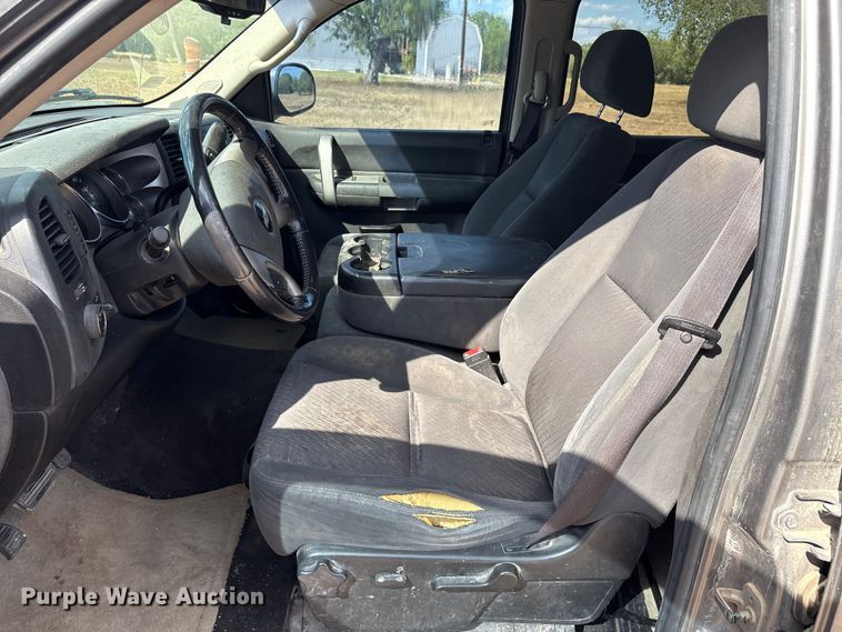 image for item ED5869 2009 Chevrolet Silverado 1500 Crew Cab pickup truck