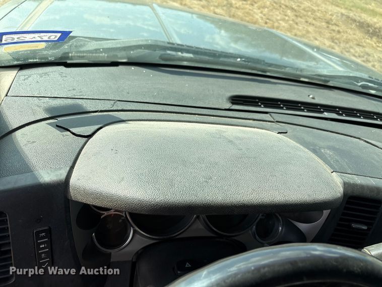 image for item ED5869 2009 Chevrolet Silverado 1500 Crew Cab pickup truck