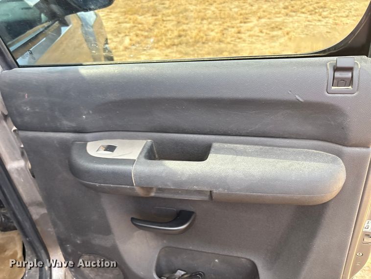 image for item ED5869 2009 Chevrolet Silverado 1500 Crew Cab pickup truck