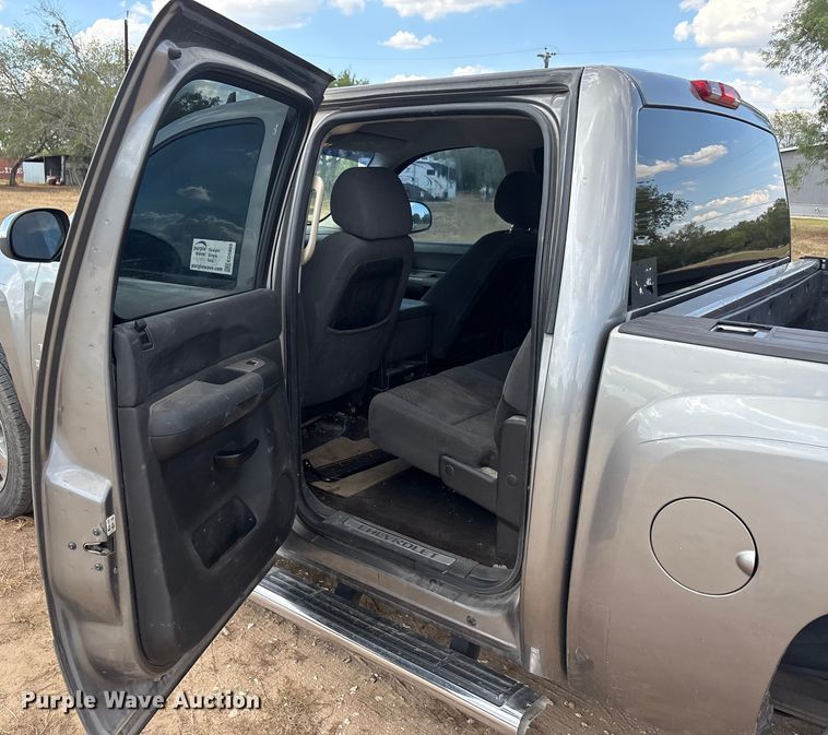 image for item ED5869 2009 Chevrolet Silverado 1500 Crew Cab pickup truck