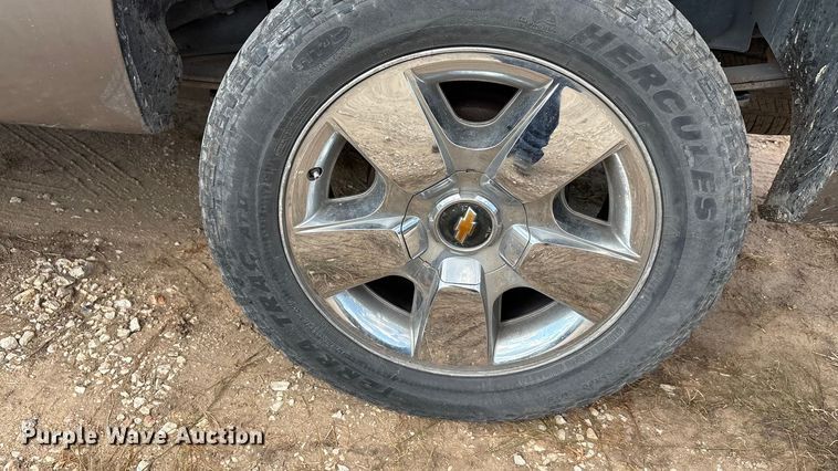 image for item ED5869 2009 Chevrolet Silverado 1500 Crew Cab pickup truck