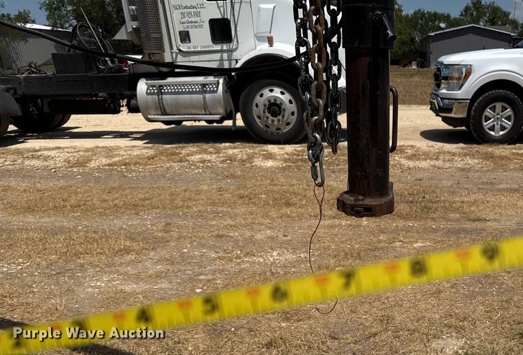 image for item ED5874 2022 C and M Trailers 83X24 GN 7K equipment trailer