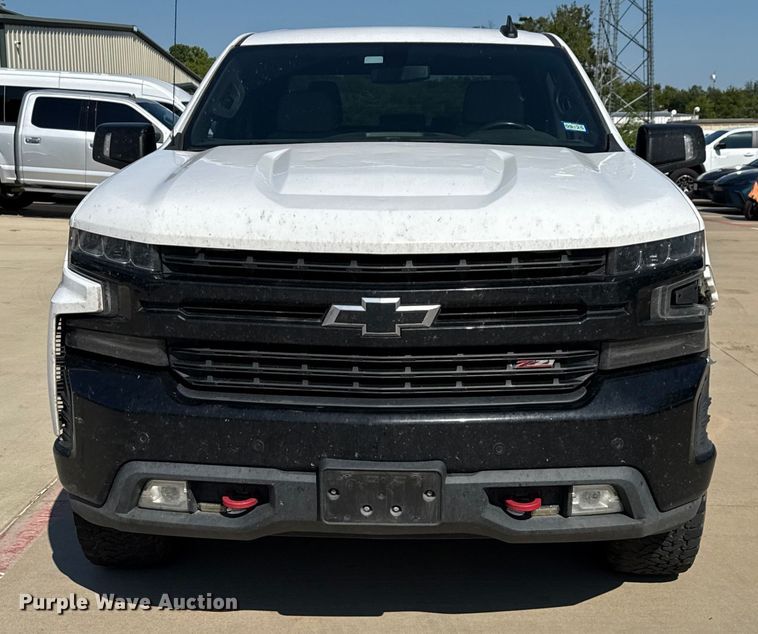 image for item ED5884 2020 Chevrolet Silverado 1500 LT Crew Cab pickup truck