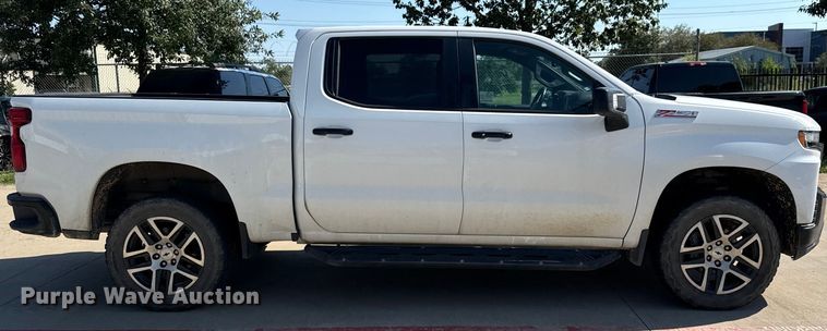 image for item ED5884 2020 Chevrolet Silverado 1500 LT Crew Cab pickup truck
