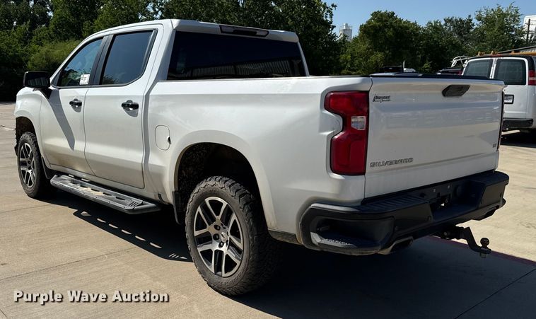 image for item ED5884 2020 Chevrolet Silverado 1500 LT Crew Cab pickup truck