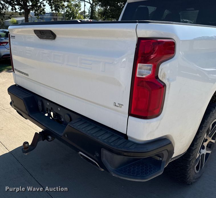 image for item ED5884 2020 Chevrolet Silverado 1500 LT Crew Cab pickup truck