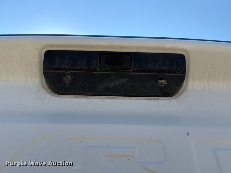 image for item ED5884 2020 Chevrolet Silverado 1500 LT Crew Cab pickup truck