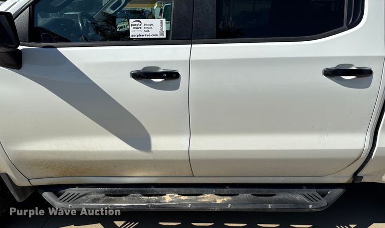 image for item ED5884 2020 Chevrolet Silverado 1500 LT Crew Cab pickup truck