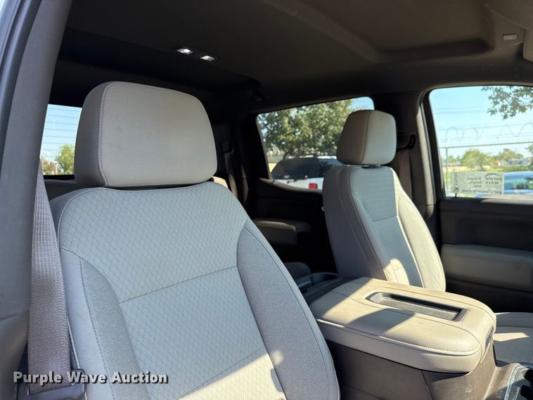 image for item ED5884 2020 Chevrolet Silverado 1500 LT Crew Cab pickup truck