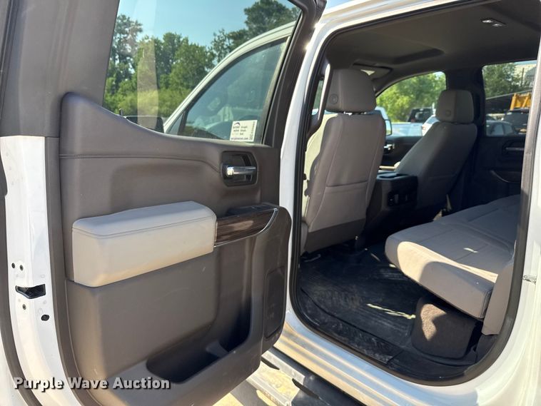 image for item ED5884 2020 Chevrolet Silverado 1500 LT Crew Cab pickup truck