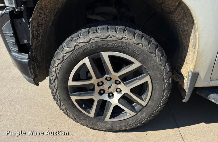 image for item ED5884 2020 Chevrolet Silverado 1500 LT Crew Cab pickup truck