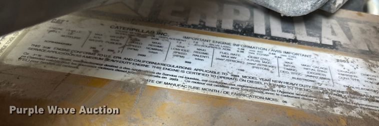 image for item EE3953 2004 Ford F650 Super Duty dump flatbed truck