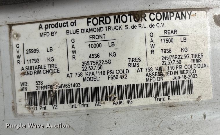 image for item EE3953 2004 Ford F650 Super Duty dump flatbed truck