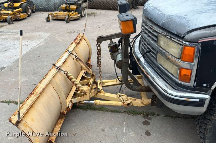 image for item EE3954 1991 Chevrolet K 2500 pickup truck