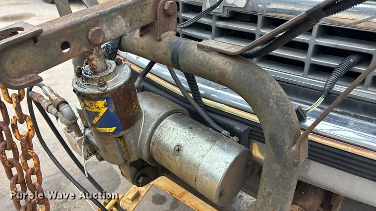 image for item EE3954 1991 Chevrolet K 2500 pickup truck