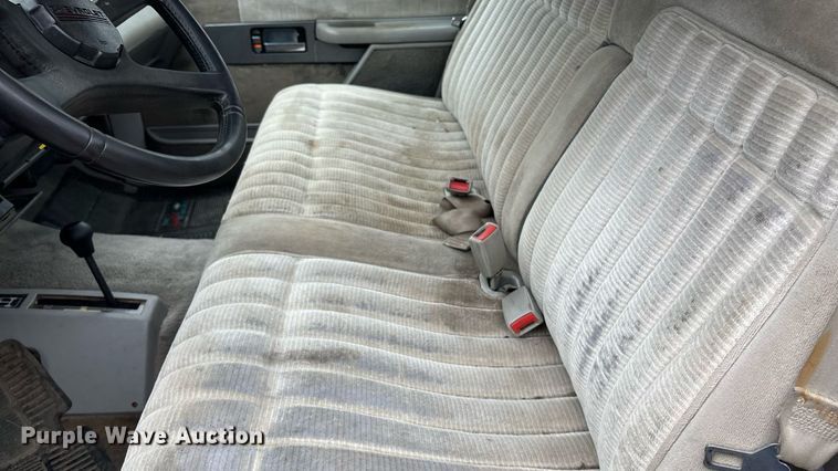 image for item EE3954 1991 Chevrolet K 2500 pickup truck