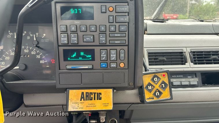 image for item EE3954 1991 Chevrolet K 2500 pickup truck