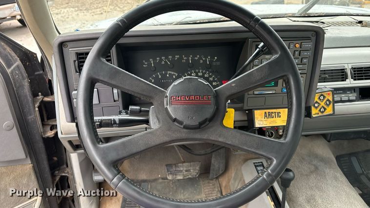 image for item EE3954 1991 Chevrolet K 2500 pickup truck