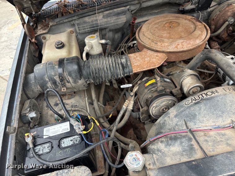 image for item EE3954 1991 Chevrolet K 2500 pickup truck