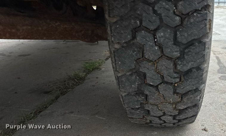 image for item EE3954 1991 Chevrolet K 2500 pickup truck