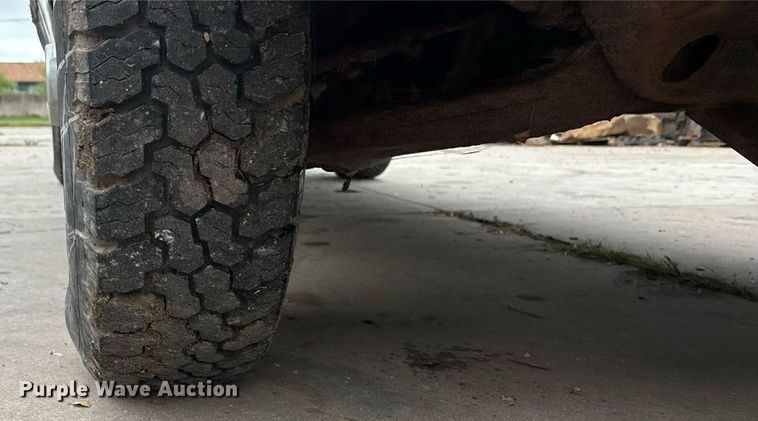 image for item EE3954 1991 Chevrolet K 2500 pickup truck