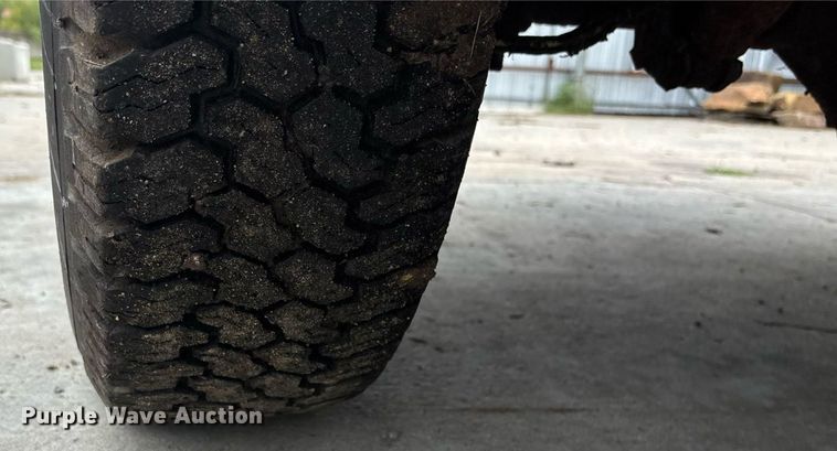 image for item EE3954 1991 Chevrolet K 2500 pickup truck