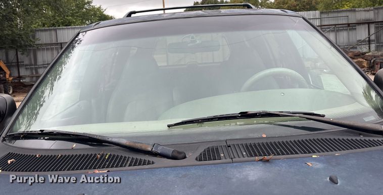 image for item EE3955 1997 Ford Expedition SUV