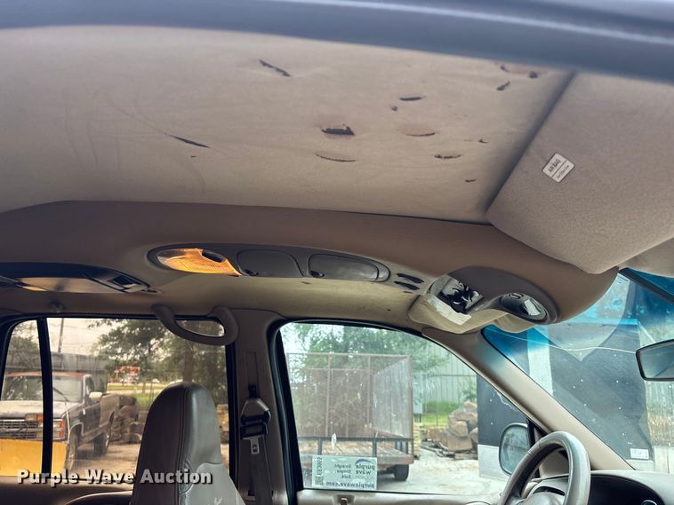 image for item EE3955 1997 Ford Expedition SUV