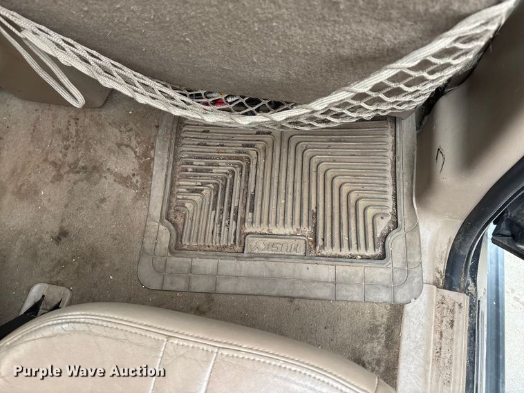 image for item EE3955 1997 Ford Expedition SUV