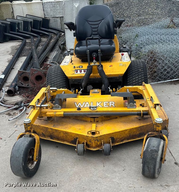 image for item EE3963 Walker  MH27I-16 ZTR lawn mower