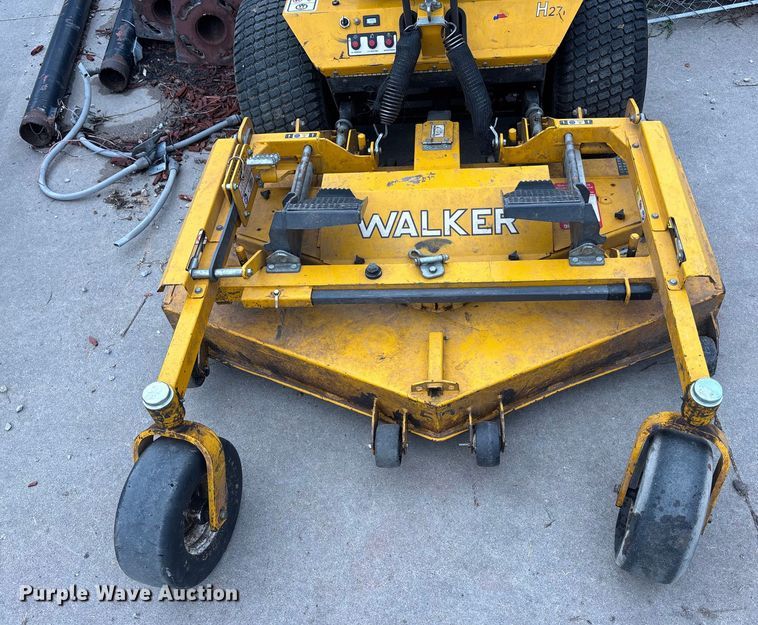 image for item EE3963 Walker  MH27I-16 ZTR lawn mower