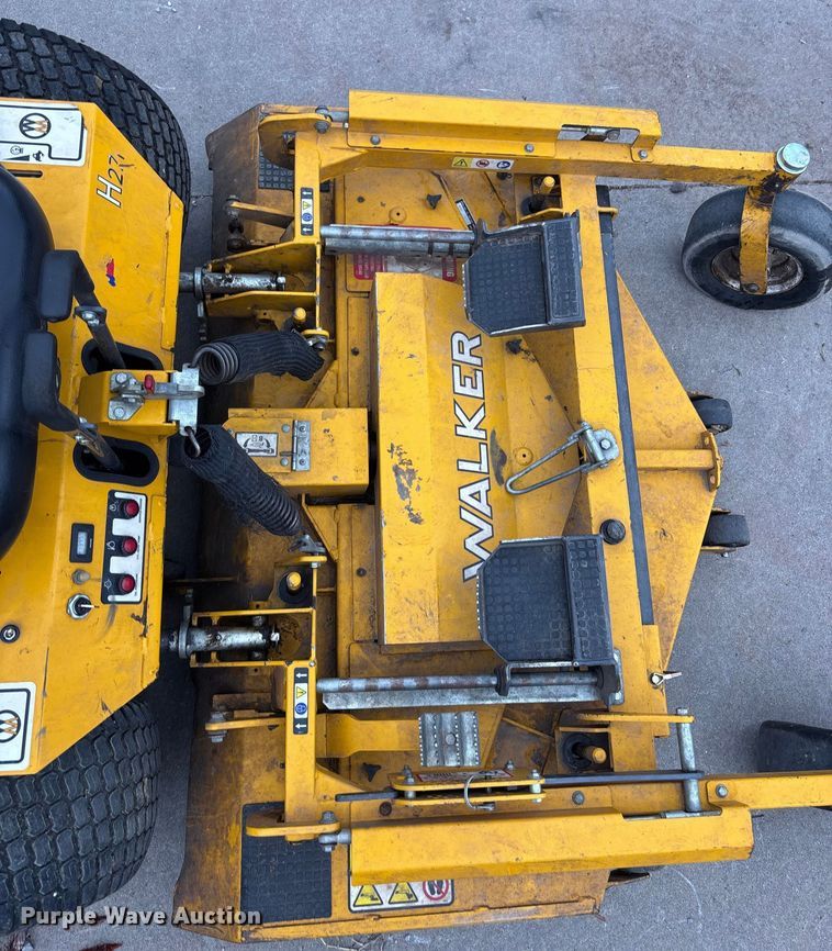 image for item EE3963 Walker  MH27I-16 ZTR lawn mower