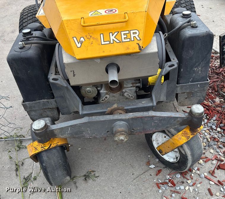 image for item EE3963 Walker  MH27I-16 ZTR lawn mower