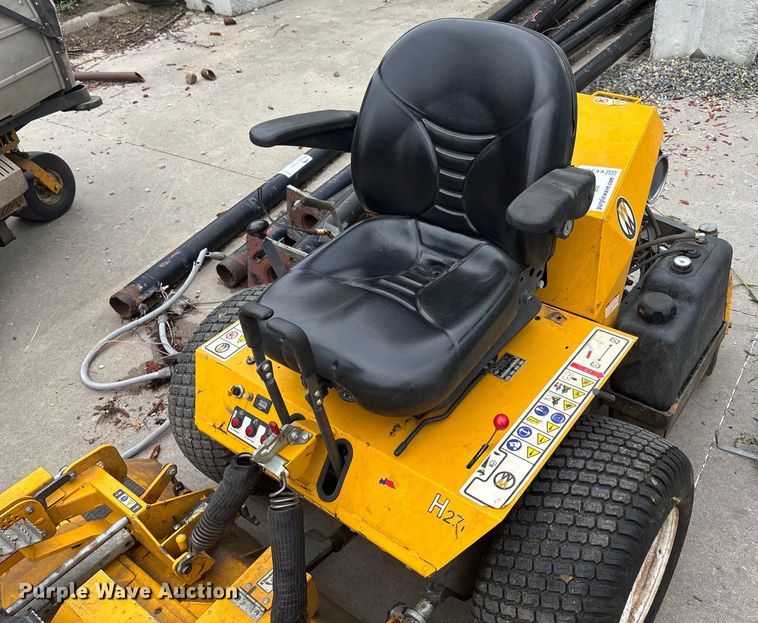 image for item EE3963 Walker  MH27I-16 ZTR lawn mower