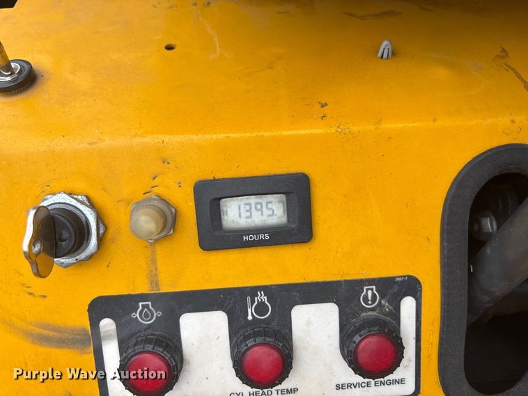 image for item EE3963 Walker  MH27I-16 ZTR lawn mower