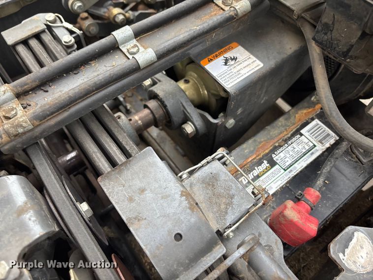 image for item EE3963 Walker  MH27I-16 ZTR lawn mower