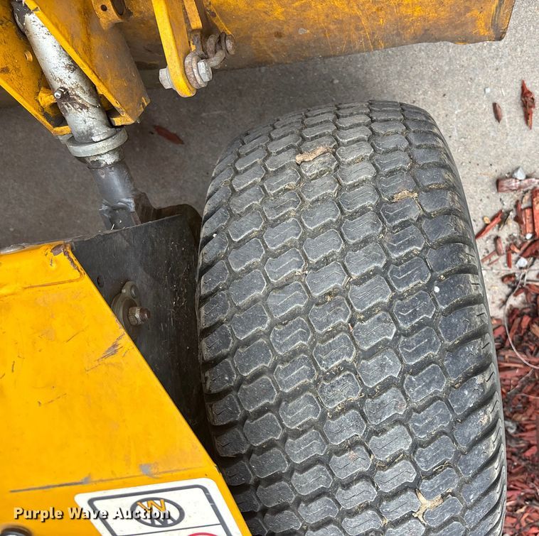 image for item EE3963 Walker  MH27I-16 ZTR lawn mower