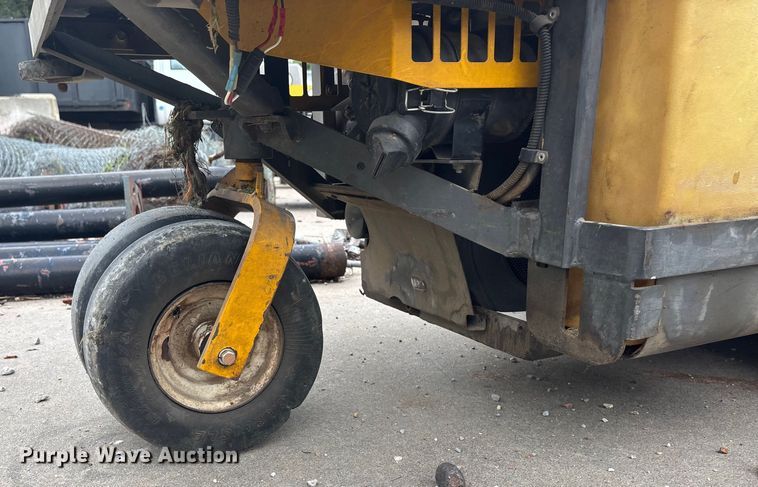 image for item EE3964 Walker MTGHS ZTR lawn mower