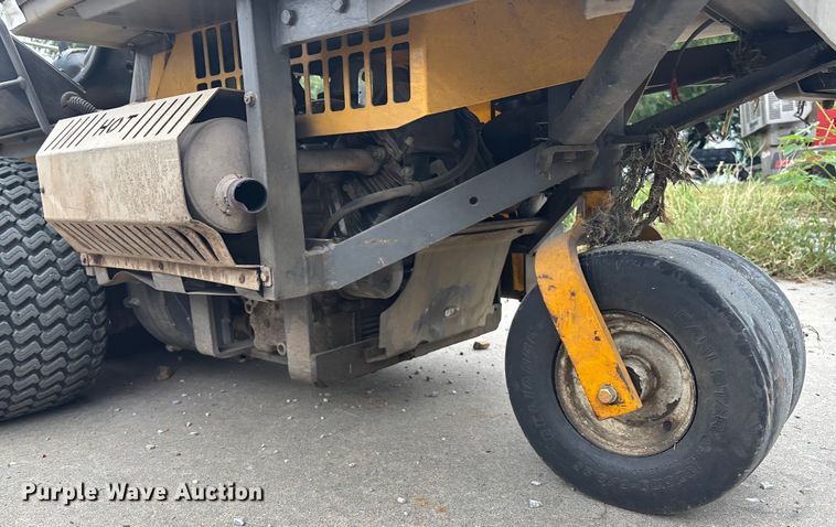 image for item EE3964 Walker MTGHS ZTR lawn mower